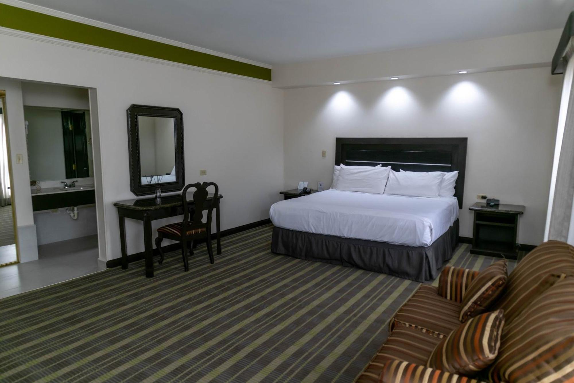 Best Western Hotel Plaza Matamoros Εξωτερικό φωτογραφία